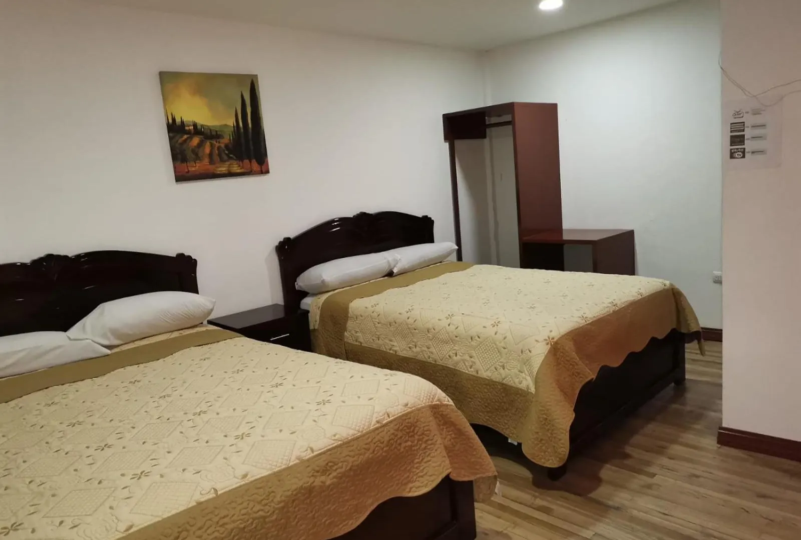 Hostal Palma Cuenca 0*,  Ecuador